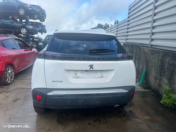 PEUGEOT 2008 1.5 BLUEHDI 130 CV CAIXA AET8 DE 2022 PARA PEÇAS - 3