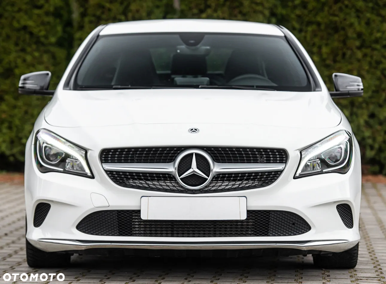 Mercedes-Benz CLA 200 d - 4