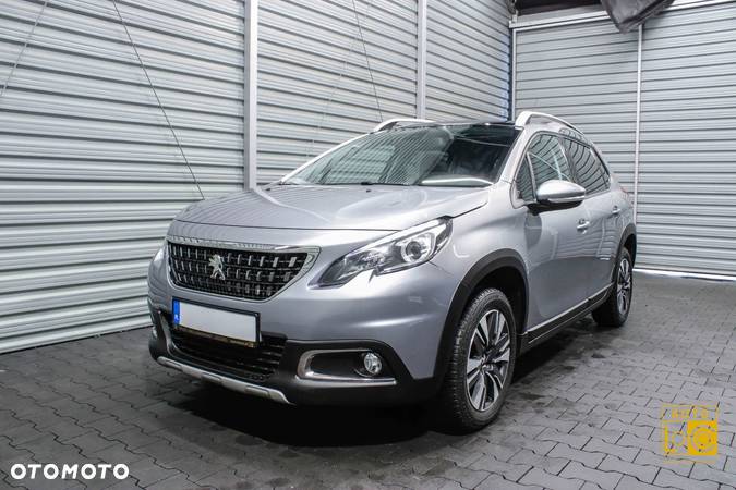 Peugeot 2008 1.2 Pure Tech Allure S&S - 3