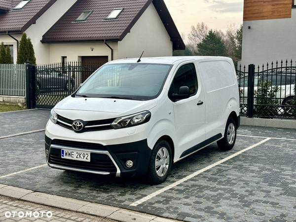 Toyota proace - 1