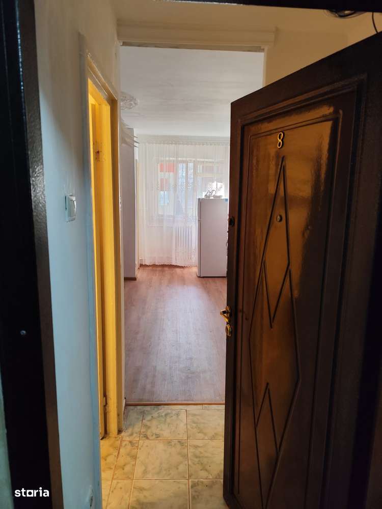 Garsoniera Nicolina G-uri - Imagine principală: 2/5