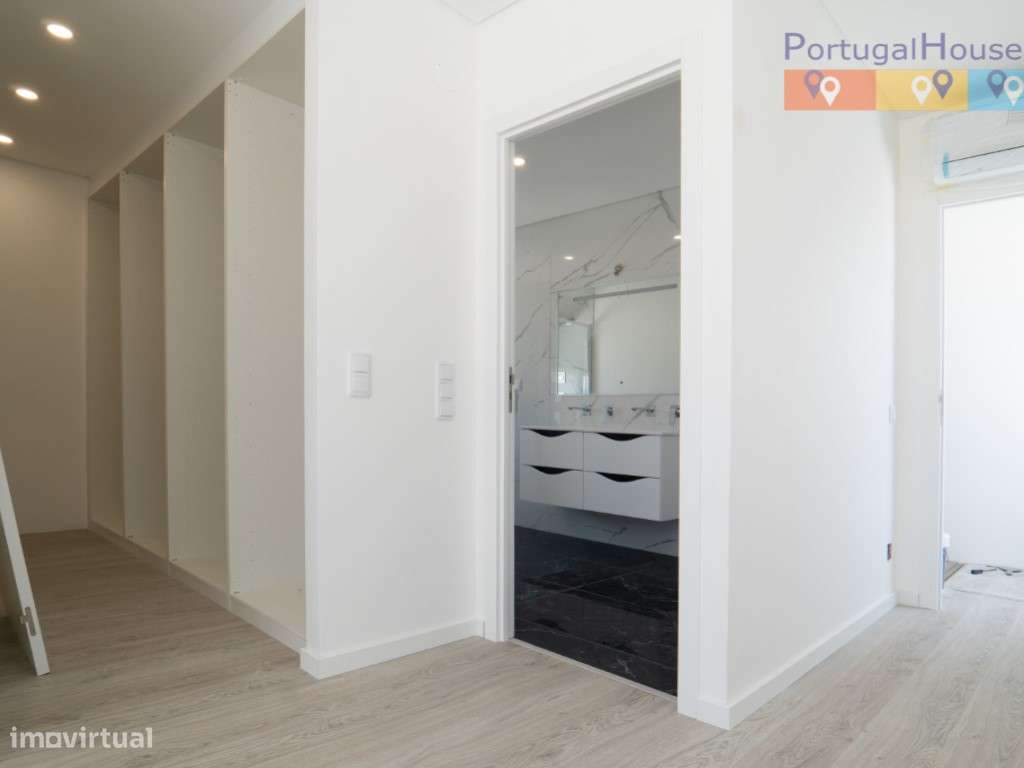 Moradia independente de arquitetura moderna e espetacular com vista...-19