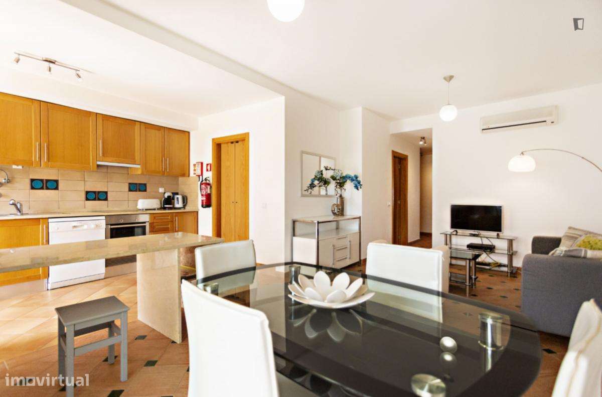 Apartamento com 2 quartos - localizado em Tavira - Grande imagem: 3/12