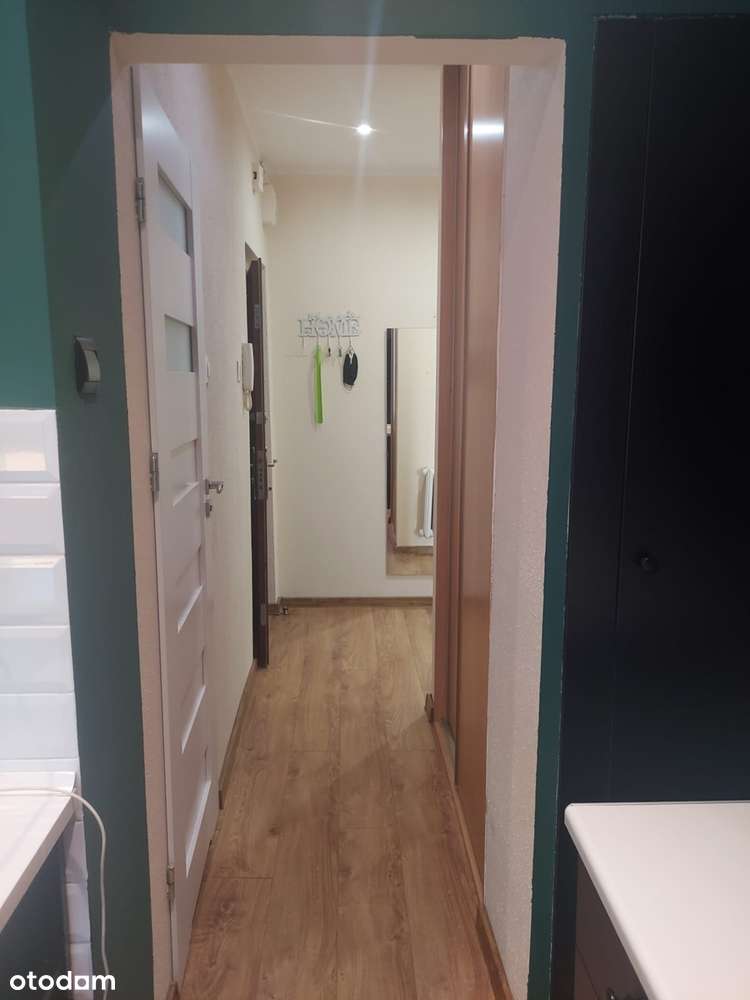 Sprzedam duże słoneczne M3 balkon 50m2 III piętro Grodzka-6