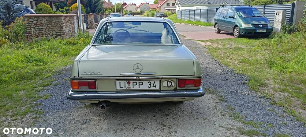 Mercedes-Benz 280 - 6