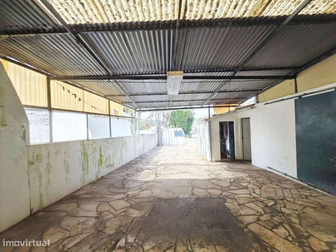 Moradia T3 pronta a habitar com alguma remodelação para efectuar - Grande imagem: 5/28