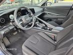 Hyundai Elantra 1.6 Executive CVT - 18