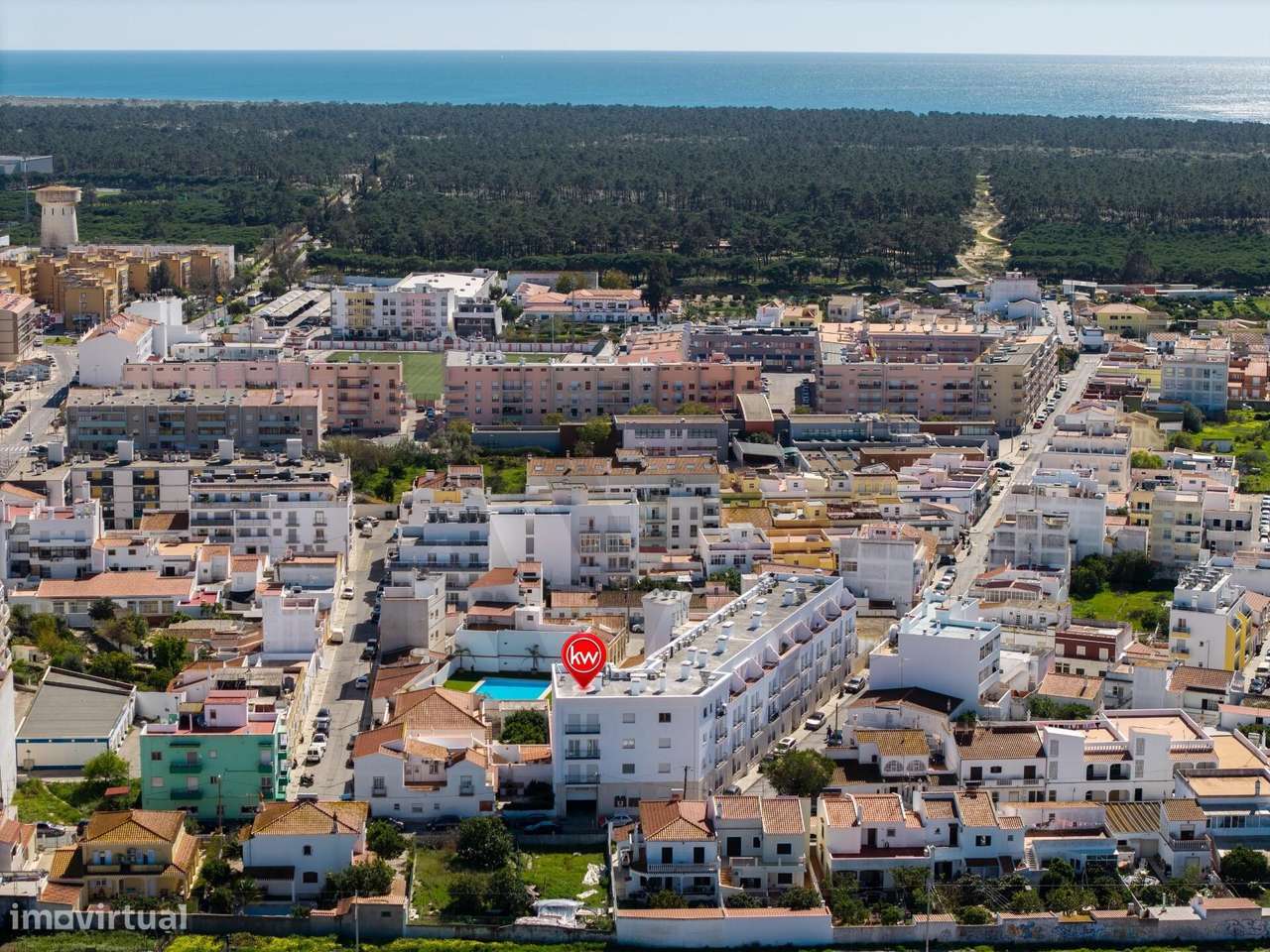Apartamento T3 único com 3 lugares de estacionamento - VRSA-34
