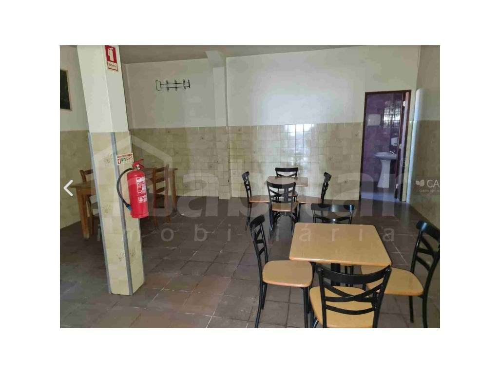 Excelente Oportunidade de Investimento - Imóvel com 3 Utilizações-5