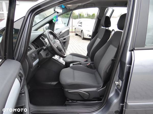 Opel Zafira 1.8 Sport EasyTronic - 18