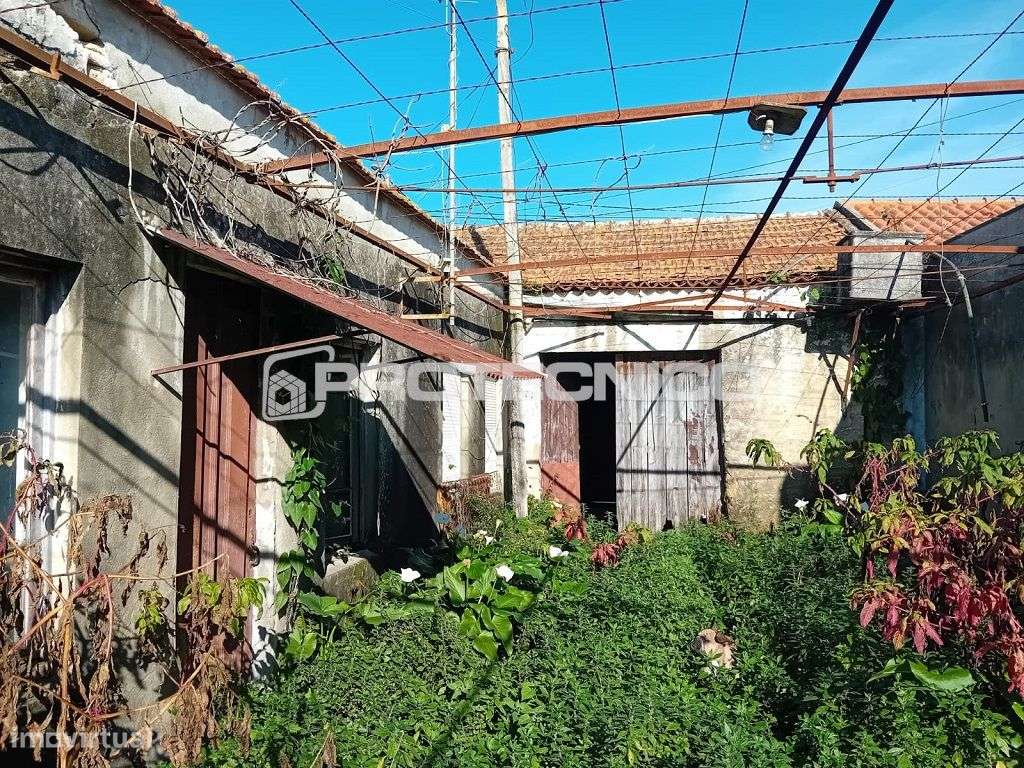 Moradia T4 p/ reabilitação – Esgueira - Grande imagem: 1/13