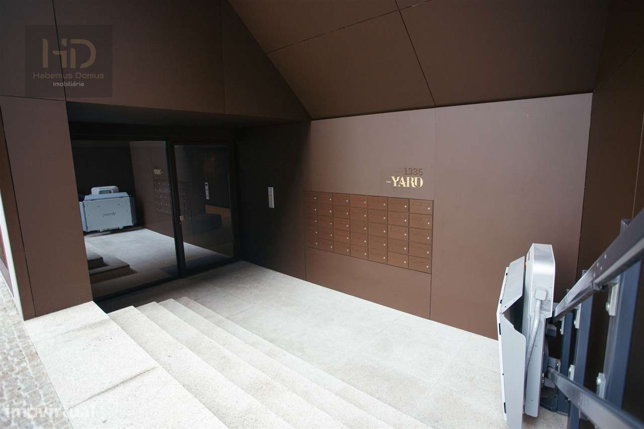 Apartamento T4 com vistas de mar e rio-32