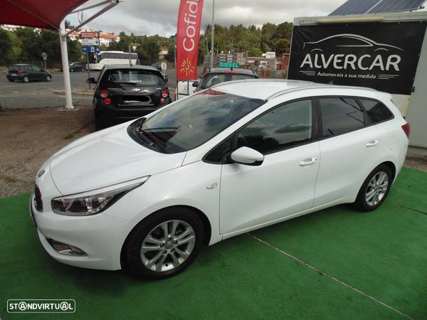 Kia Ceed SW 1.6 CRDi More Edtion - 2