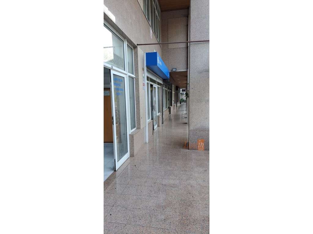 Loja com 98m2 em Queluz - Grande imagem: 5/6