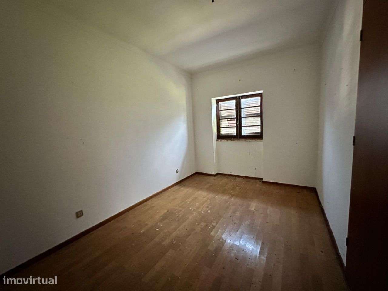 Imóvel de banco : escritura ao abrigo do simplex-25