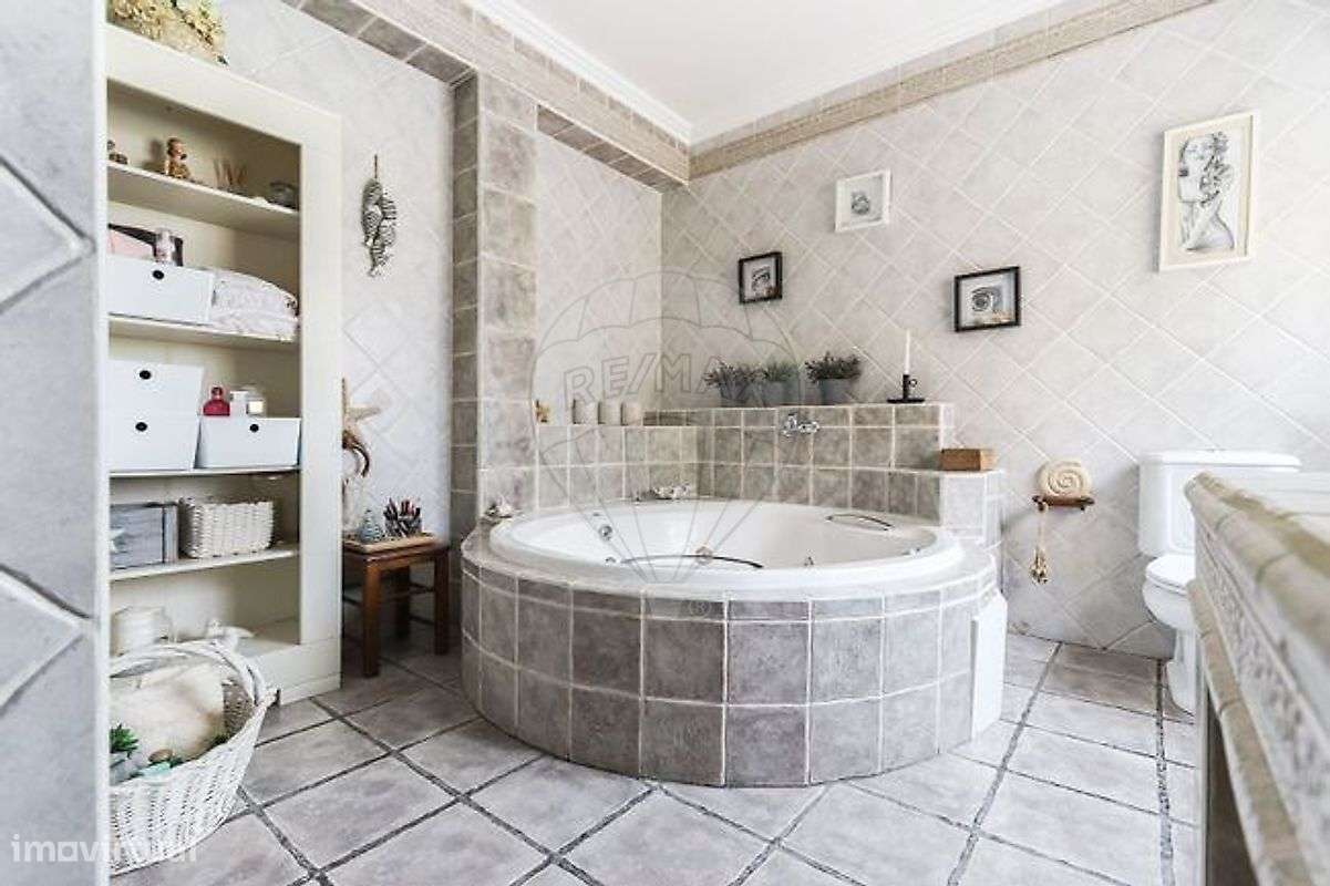 Moradia T4 para venda-15