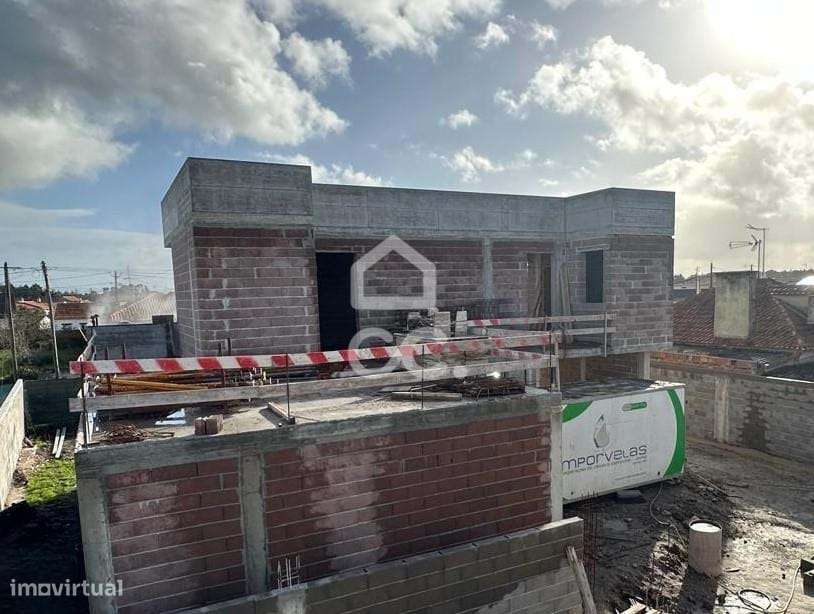 Moradia V4 a 5 minutos da Nazaré-12