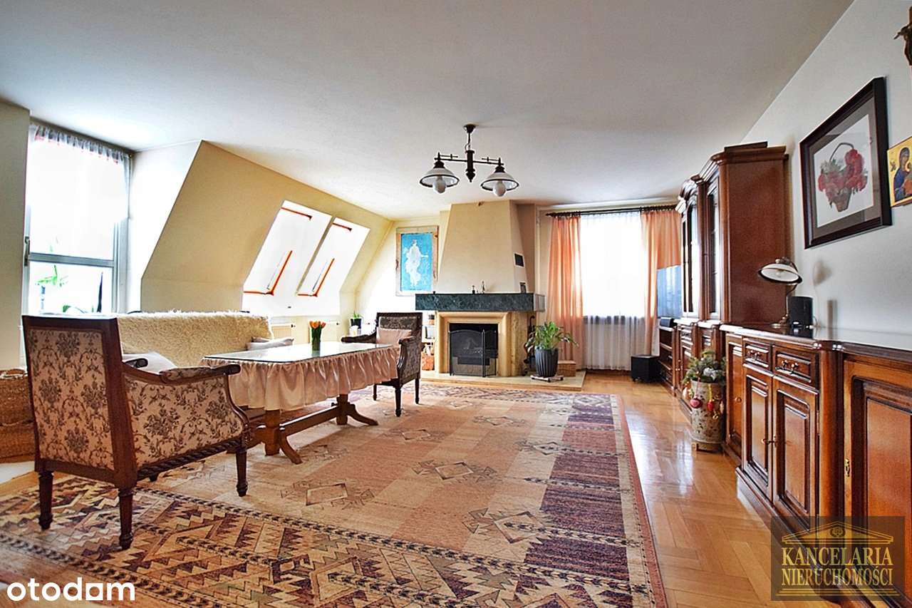 Wyjątkowy apartament w centrum! Taras! 3 łazienki! Garaż! Komórka!-1