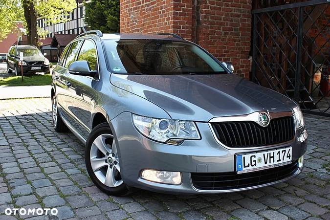 Skoda Superb 2.0 TDI DSG Elegance - 4