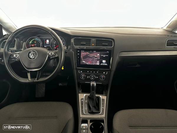 VW Golf e-Golf - 16