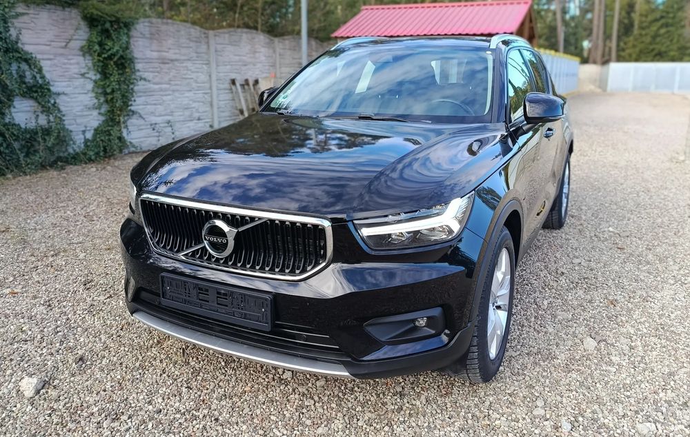 Volvo XC40 T2 Momentum Pro 2020