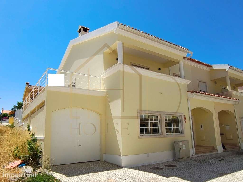 ESPAÇOSA Moradia T4 + Anexo (sala e wc). PALMELA - Grande imagem: 4/60