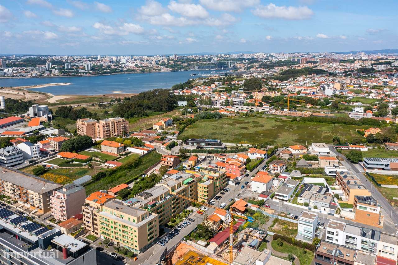 Moradia a 100 Metros da Praia de Lavadores I Exclusivo Golden Hour-38