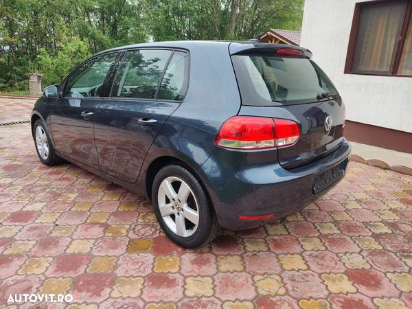 Volkswagen Golf 1.6 TDI DPF Comfortline - 4