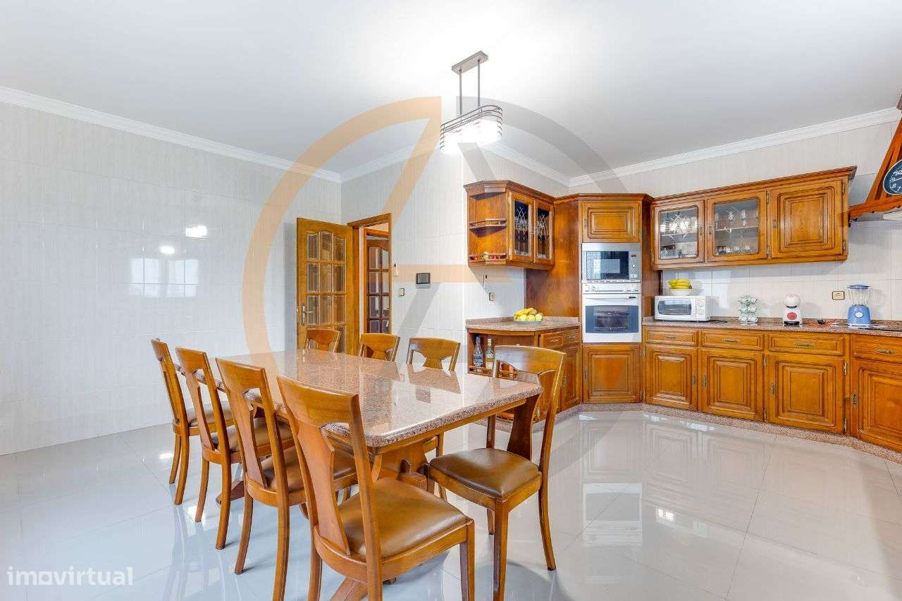 Moradia T6 c/ Piscina, amplo Espaço Exterior e Garagem | Vila do Conde-15