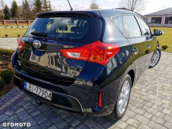 Toyota Auris 1.33 VVT-i Life - 14