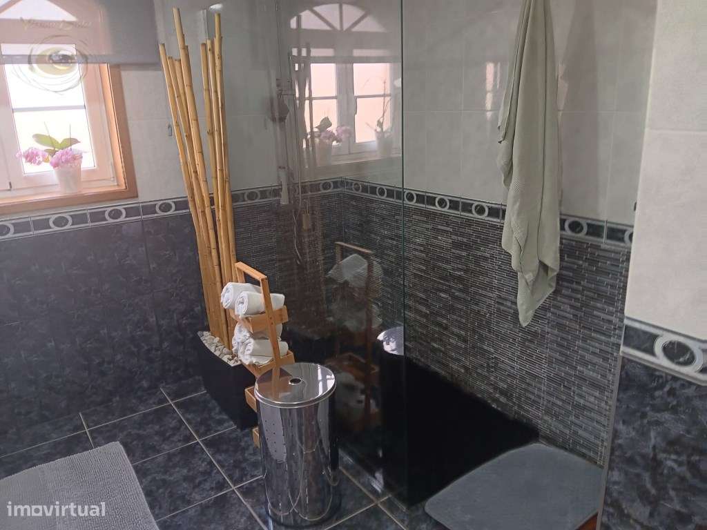 Moradia T3+1 com recheio.-35