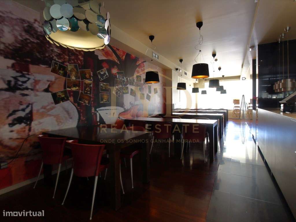 Restaurante pronto a Funcionar para Trespasse-3