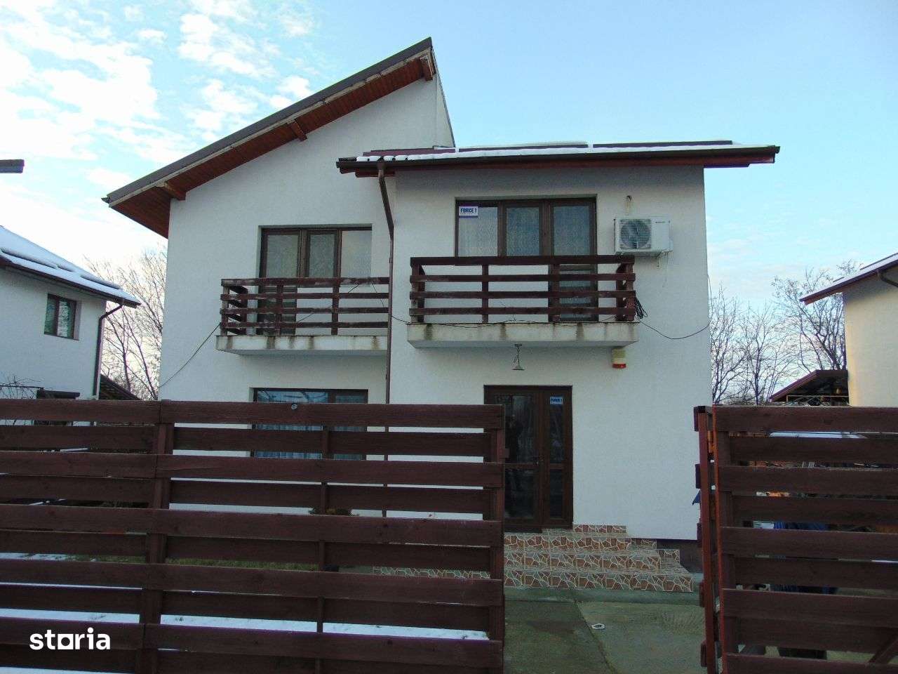 FARA COMISIOANE casa mobilata cu 4 camere P+1+pod terasa LA CHEIE - Imagine principală: 2/6