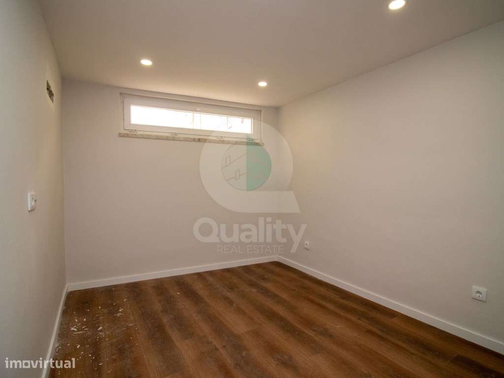 T3 remodelado no centro do Barreiro-11