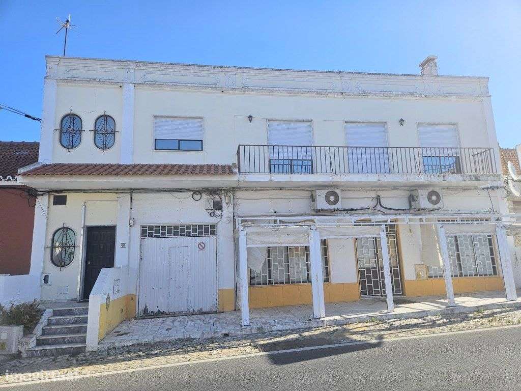 Apartamento T4 Central  Gaio Rosário-24