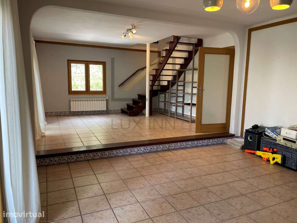 Moradia T4 com piscina e jardim, na Aldeia Grande, Setúbal-10