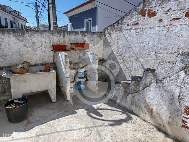 Moradia - centro de Reguengos-32