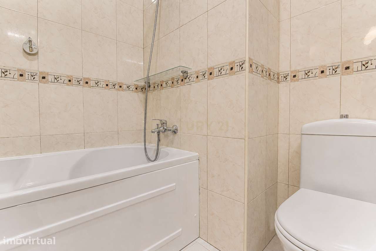 Apartamento T3 com garagem dupla na Estrada de Mira – Figueira da Foz-20