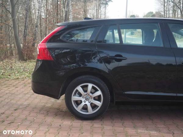 Volvo V60 D3 Momentum - 13