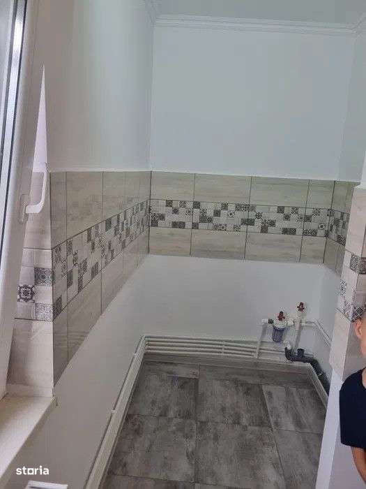 Apartament 1 camera, Renovat 2024, , Buzaului la B-uri, bloc mixt - Imagine principală: 5/8