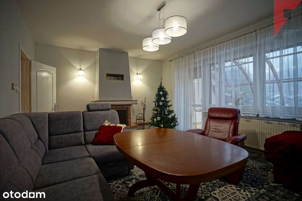 Piętrowy dom w  zabudowie szeregowej-6