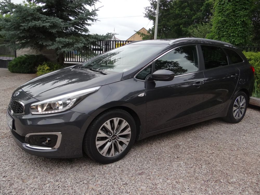 Kia Ceed II 1.4 CVVT Dream Team Edition 2016