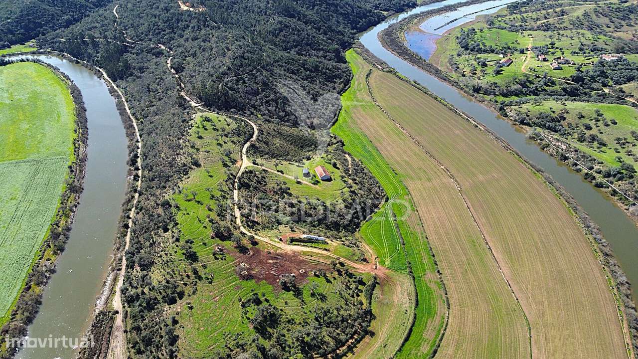 Herdade confinante com Rio Mira, em Odemira - Grande imagem: 5/29