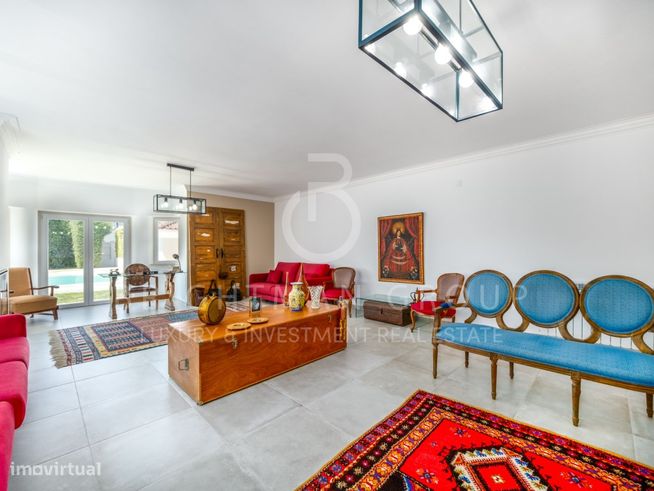 Moradia T4 + 1 com jardim e piscina, em Bicesse, Cascais-4