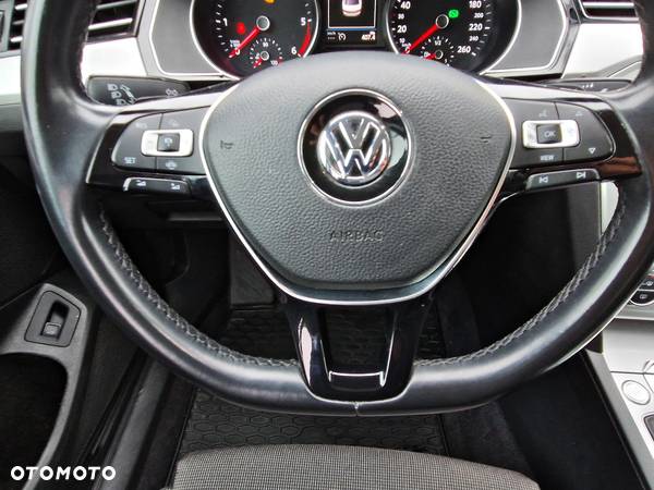 Volkswagen Passat 2.0 TDI EVO Business DSG - 16