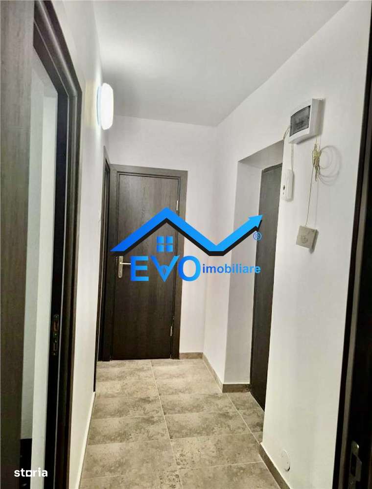 Se vinde, apartament o camera, decomandat, etajul 3, Lunca Cetatuii - Imagine principală: 4/6