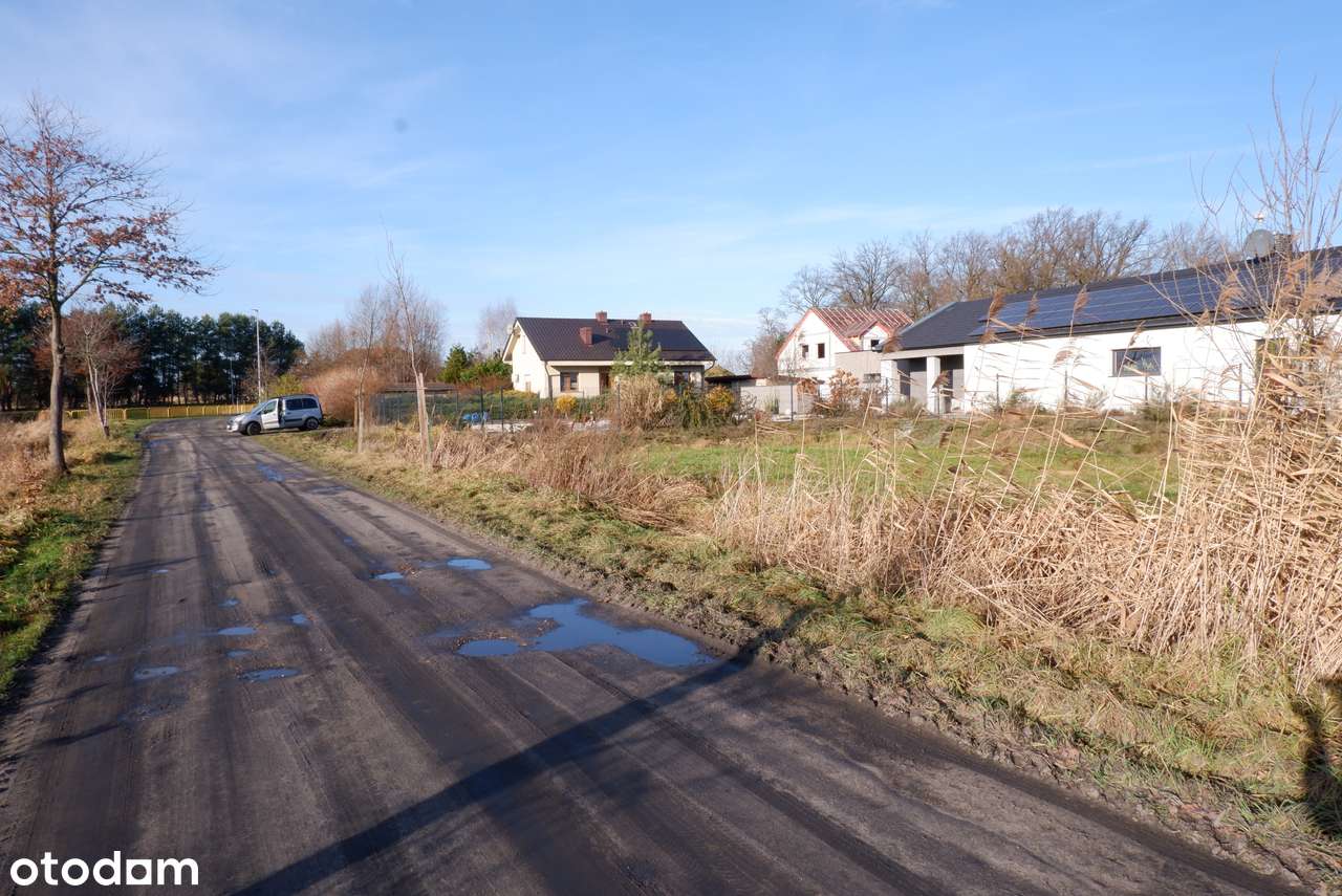 Piękna działka budowlana w sąsiedztwie lasu-6