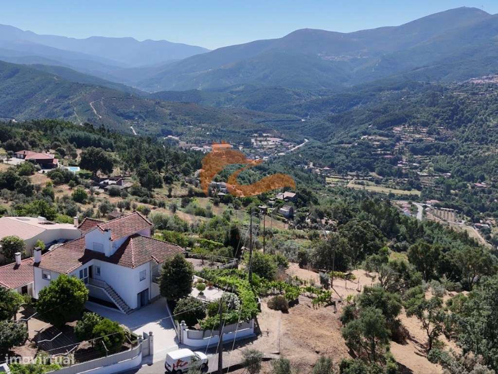 Moradia com jardim e garagem em Santa Ovaia, Oliveira do Hospital-24