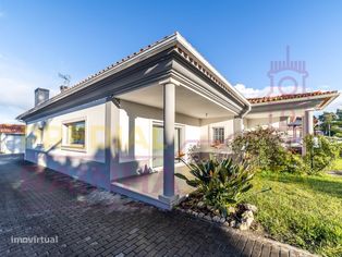 Moradia garagem, forno, Churrasqueira. 5000 m2 de terreno com furo ... - Grande imagem: 3/37