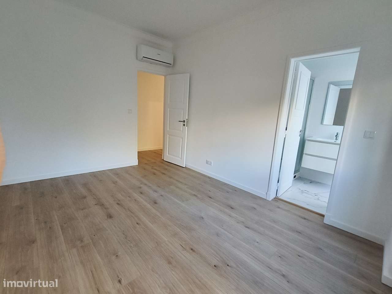 Excelente T3 Alvalade renovado-8